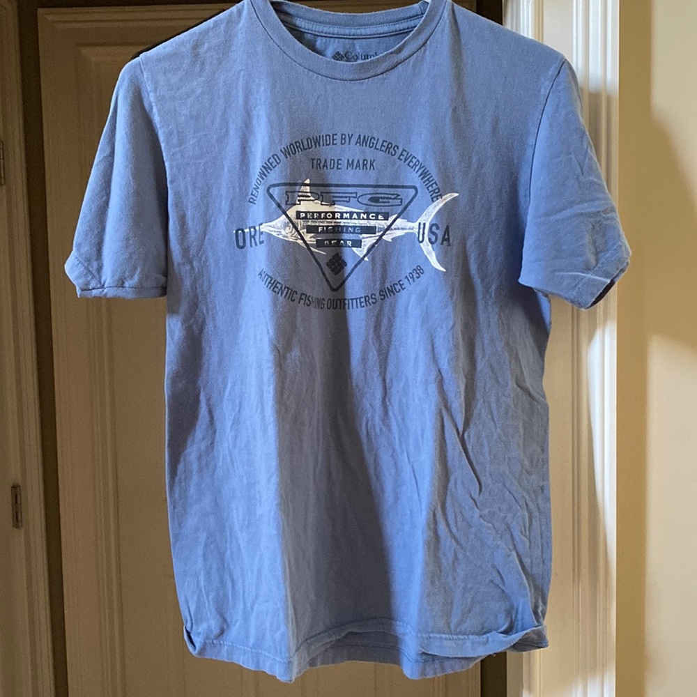 Columbia men’s medium T-shirt